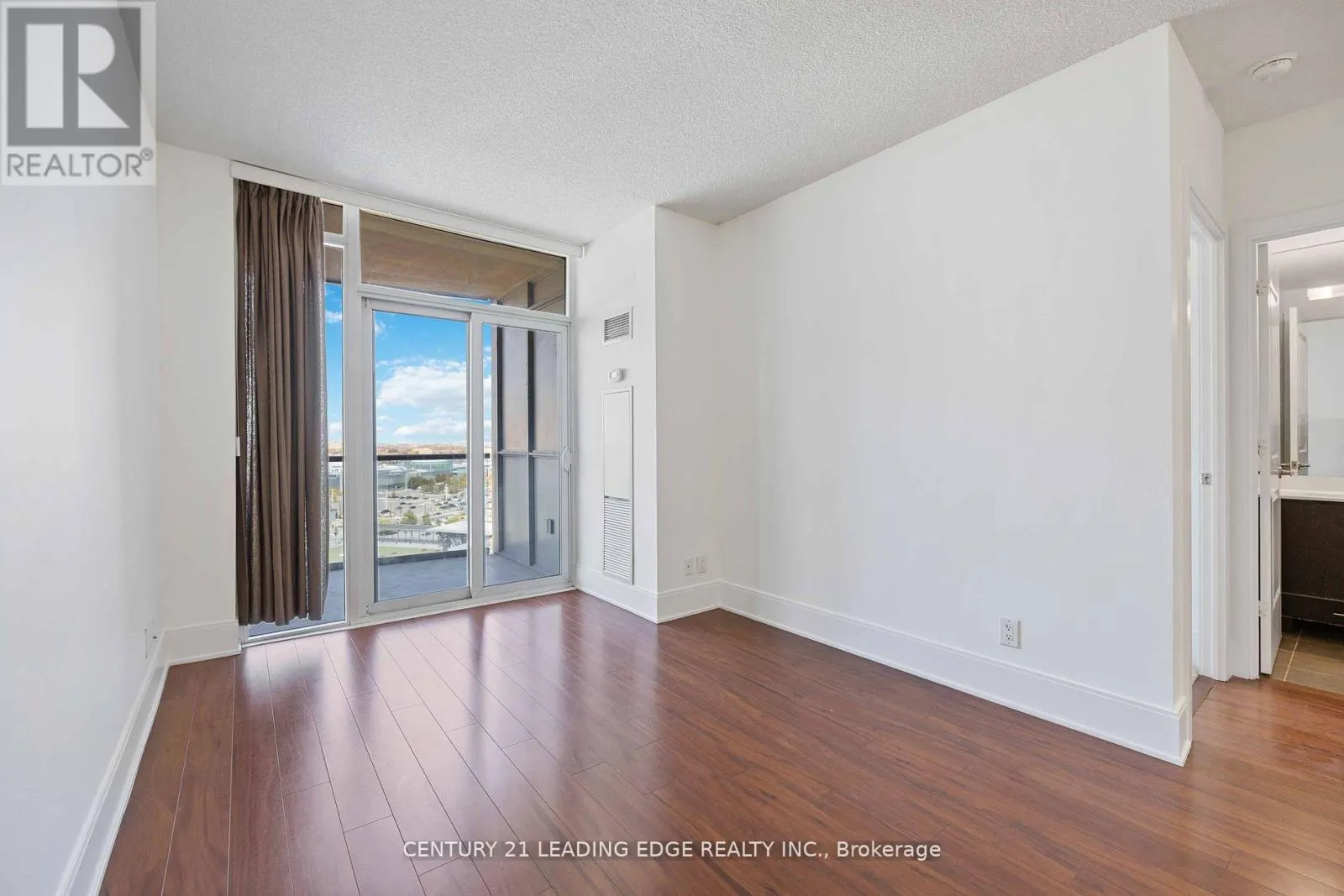1506 - 330 BURNHAMTHORPE ROAD W