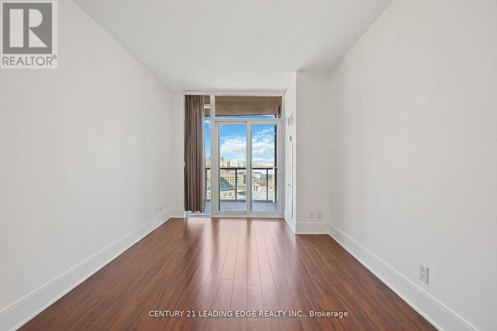 1506 - 330 BURNHAMTHORPE ROAD W