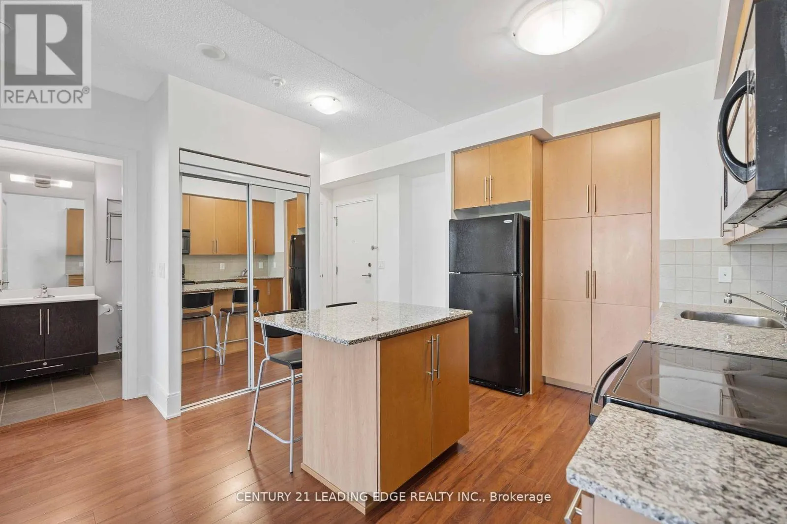 1506 - 330 BURNHAMTHORPE ROAD W