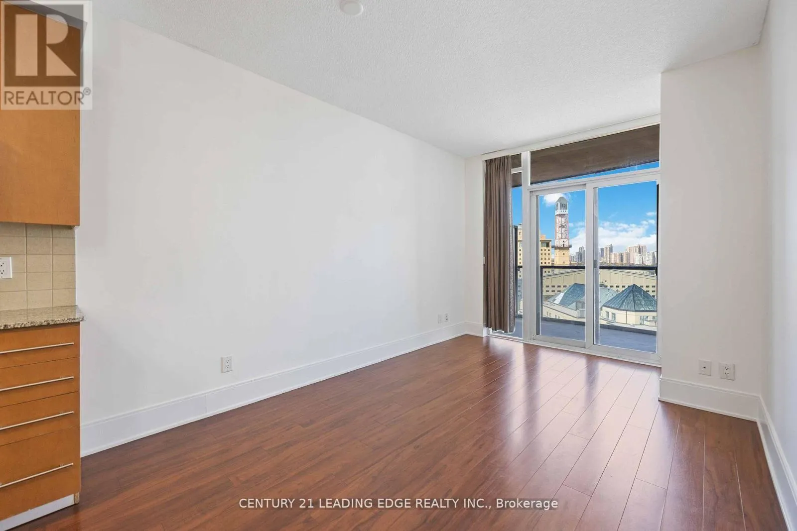 1506 - 330 BURNHAMTHORPE ROAD W