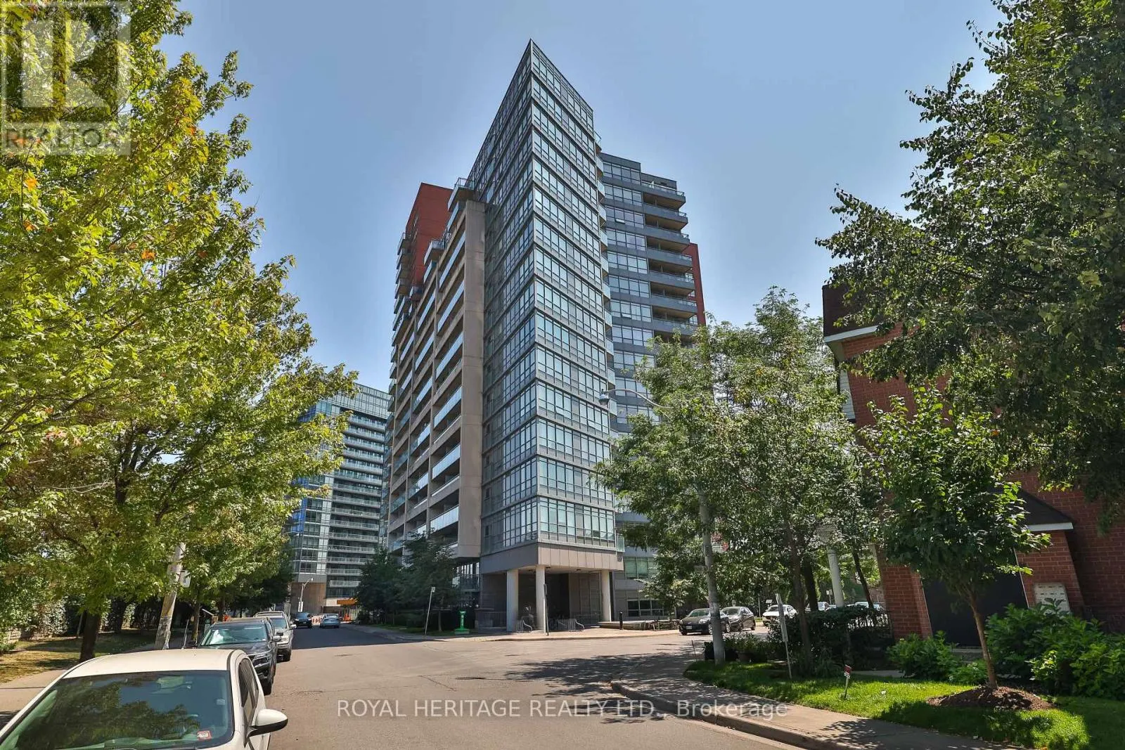 104 - 38 JOE SHUSTER WAY