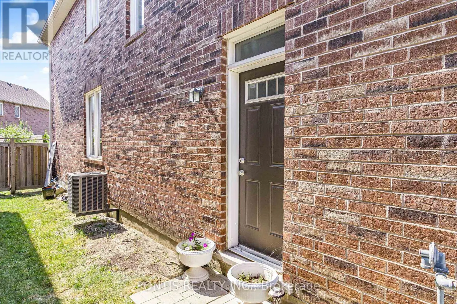 25 FRANCIS LUNDY STREET