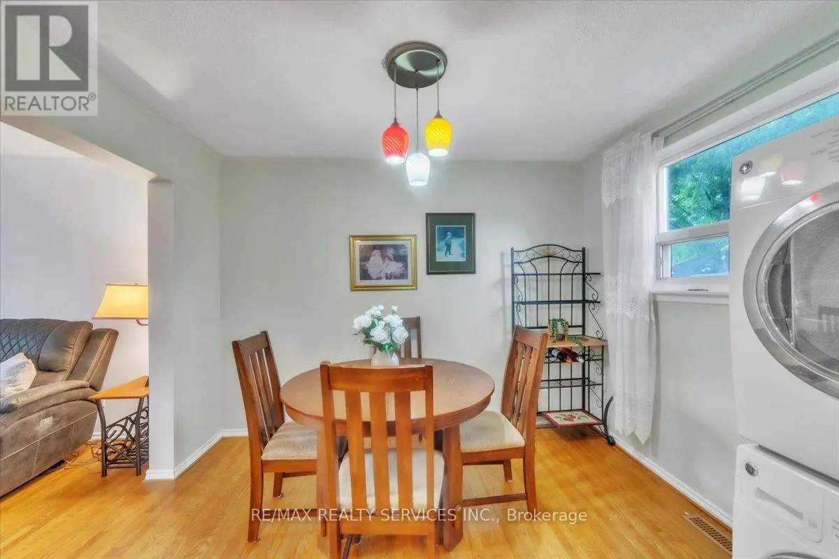 88 SUTHERLAND AVENUE