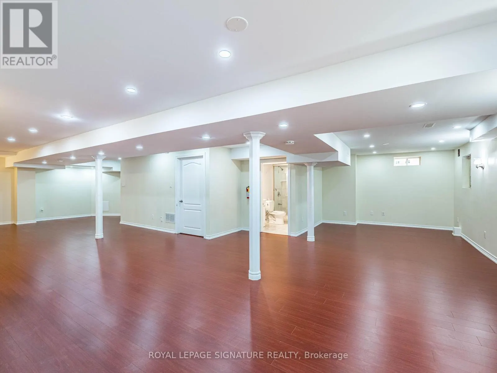 86 VALONIA DRIVE
