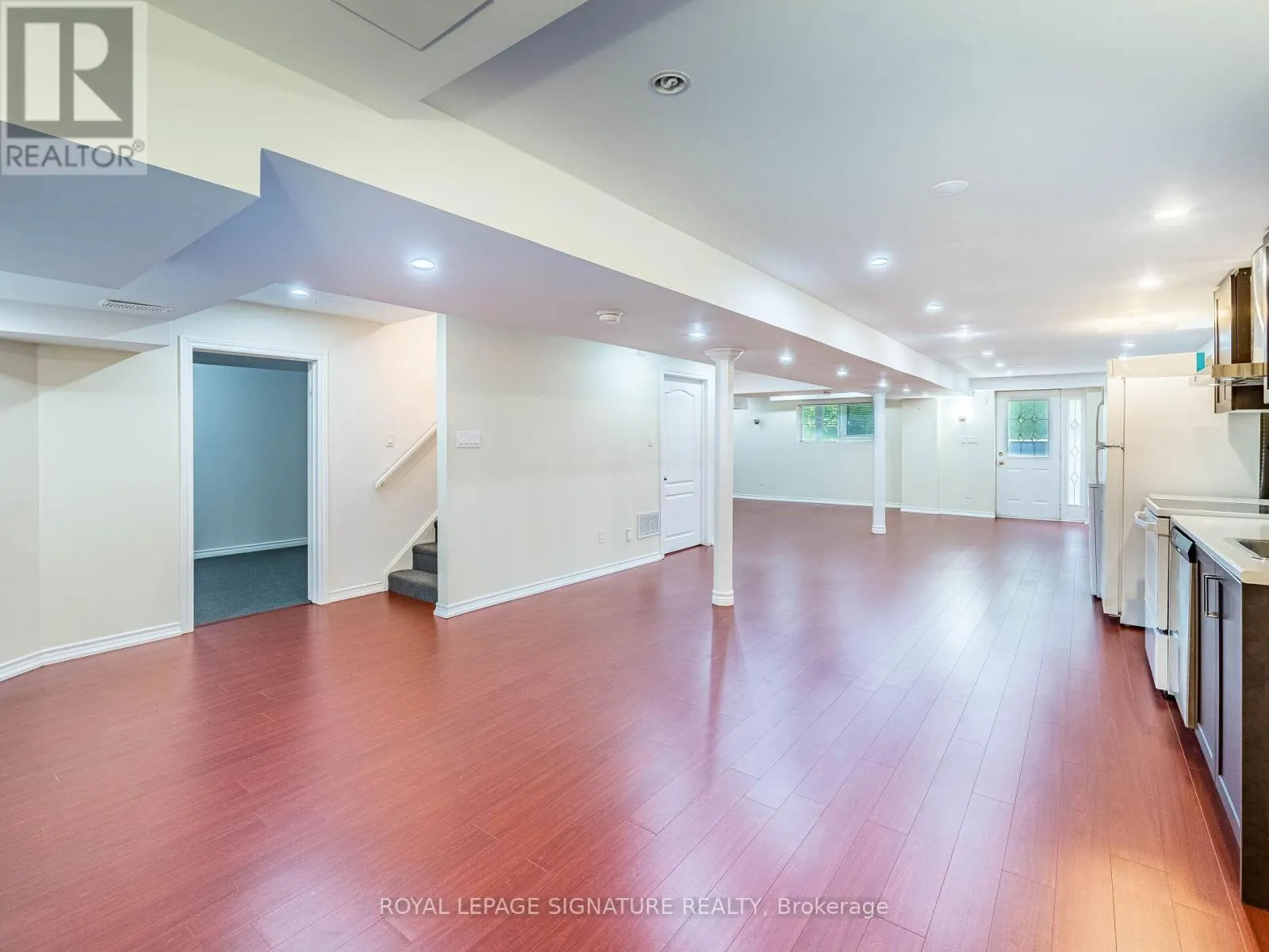 86 VALONIA DRIVE