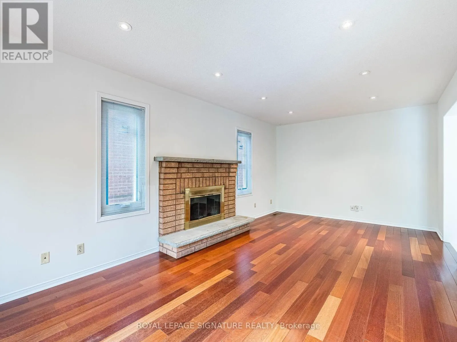 86 VALONIA DRIVE