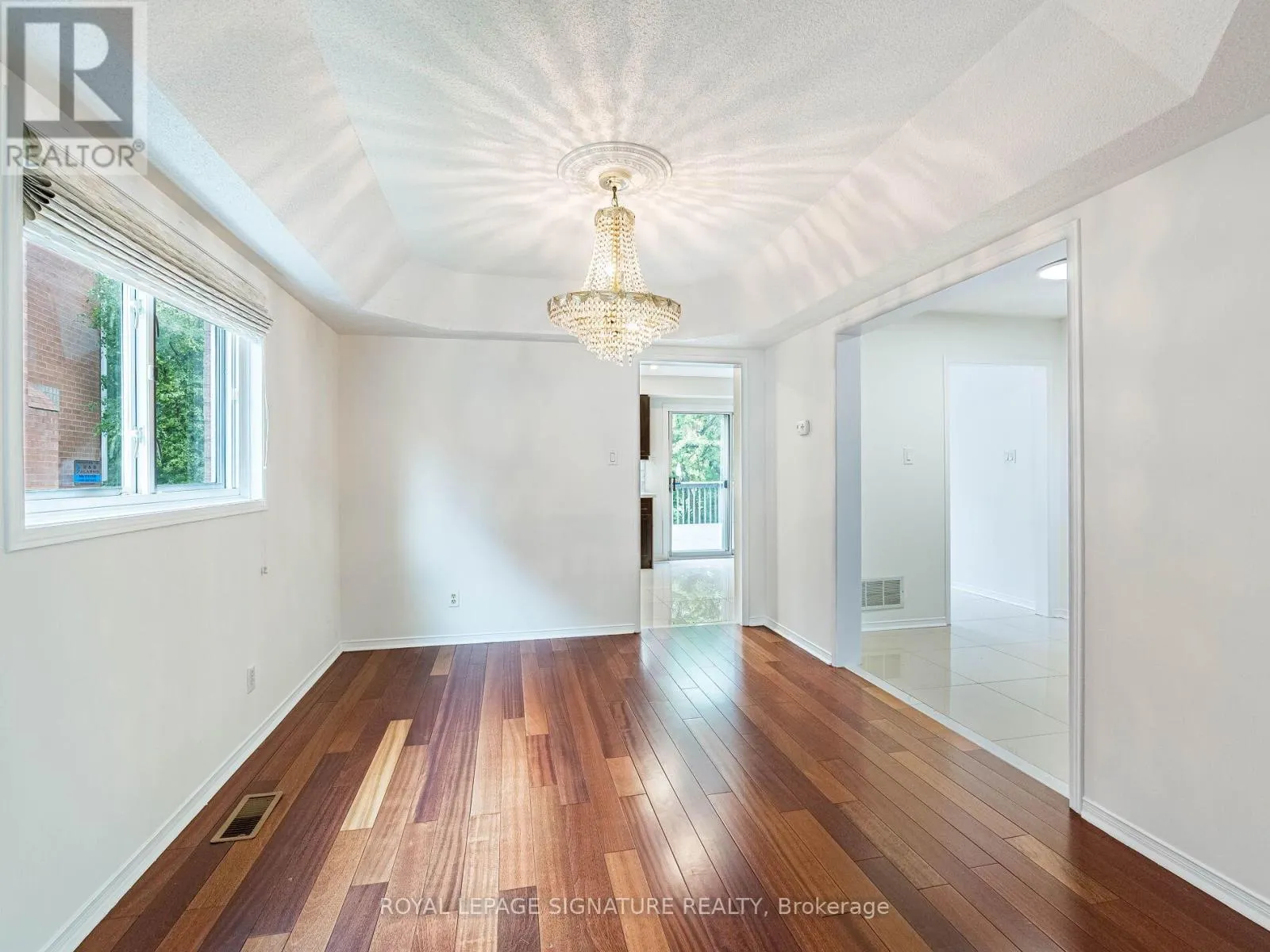 86 VALONIA DRIVE