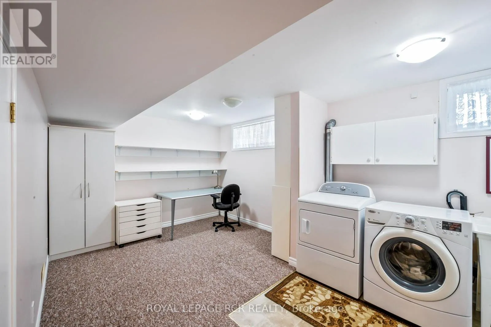 25 BANTING DRIVE