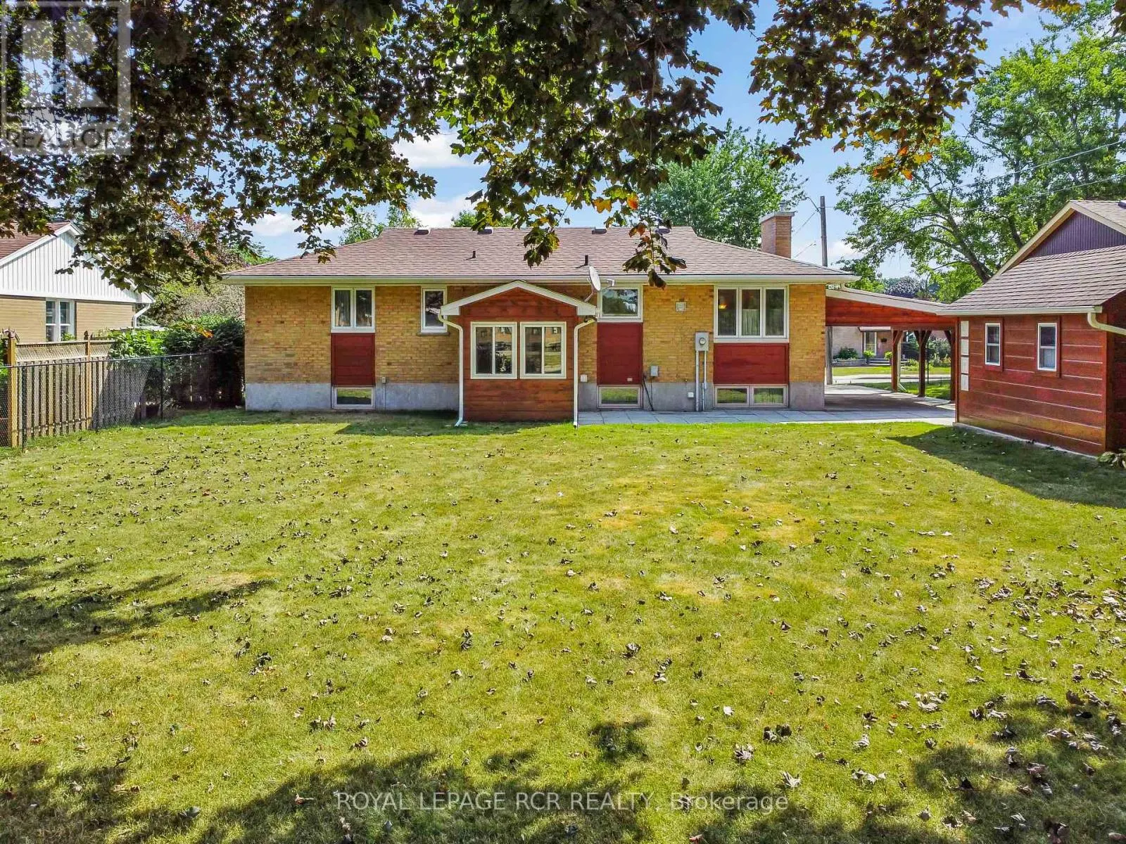 25 BANTING DRIVE