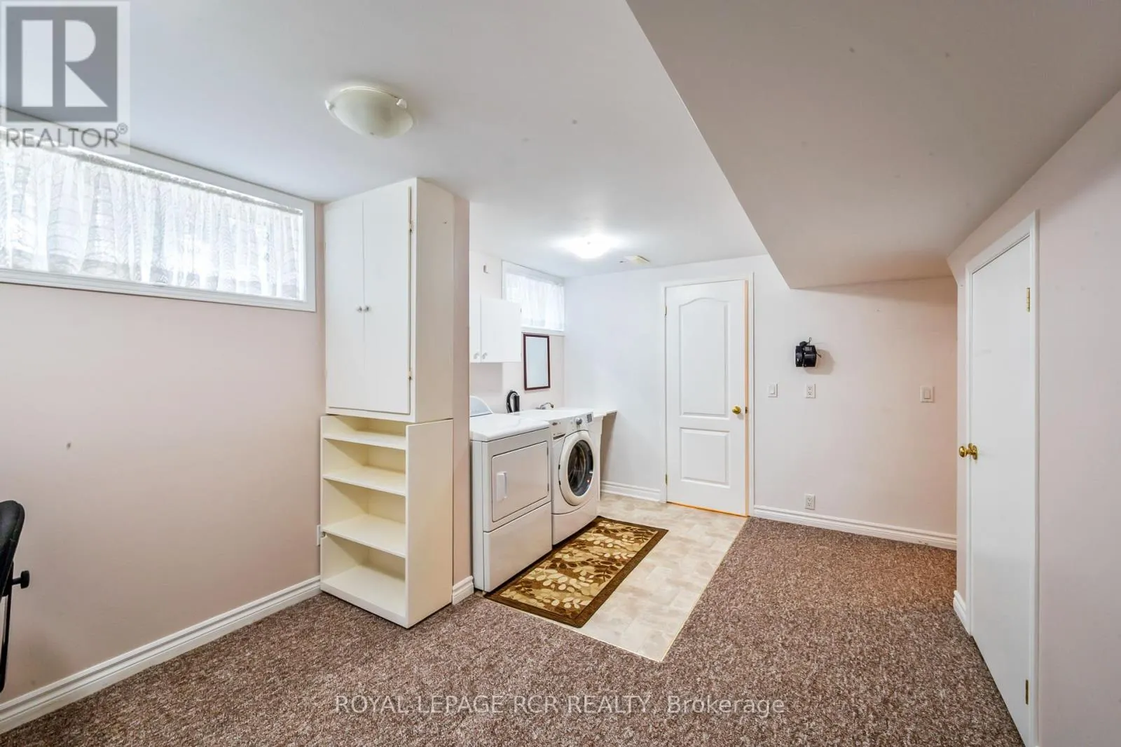 25 BANTING DRIVE