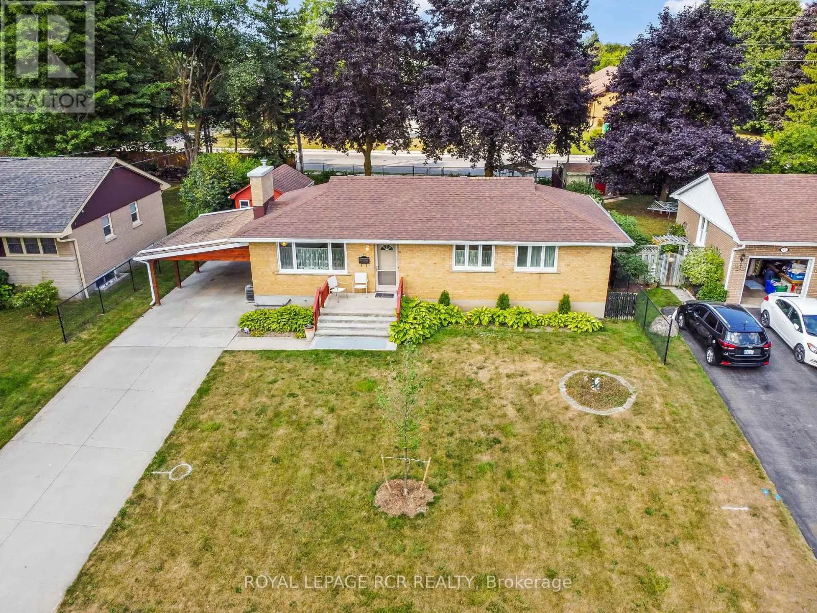 25 BANTING DRIVE