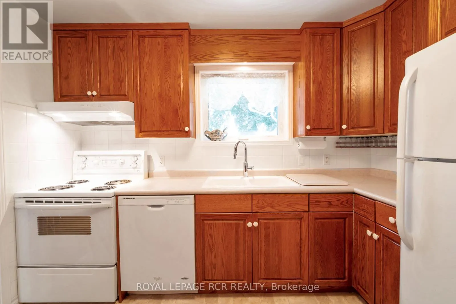 25 BANTING DRIVE