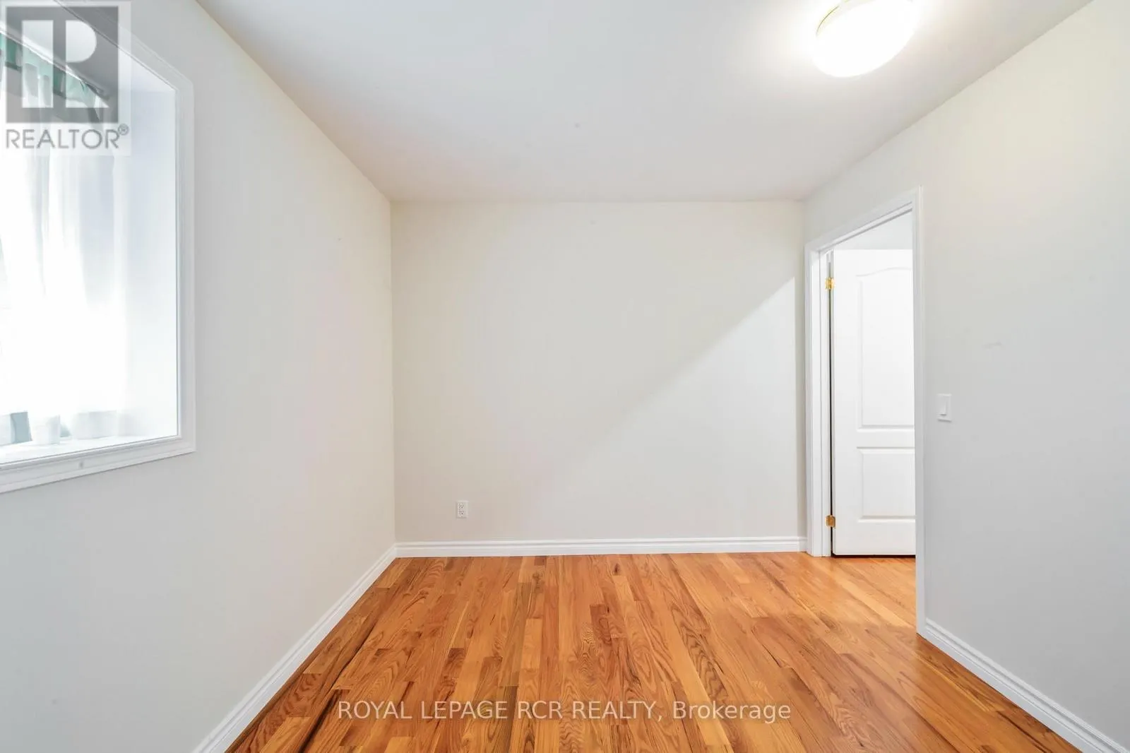 25 BANTING DRIVE