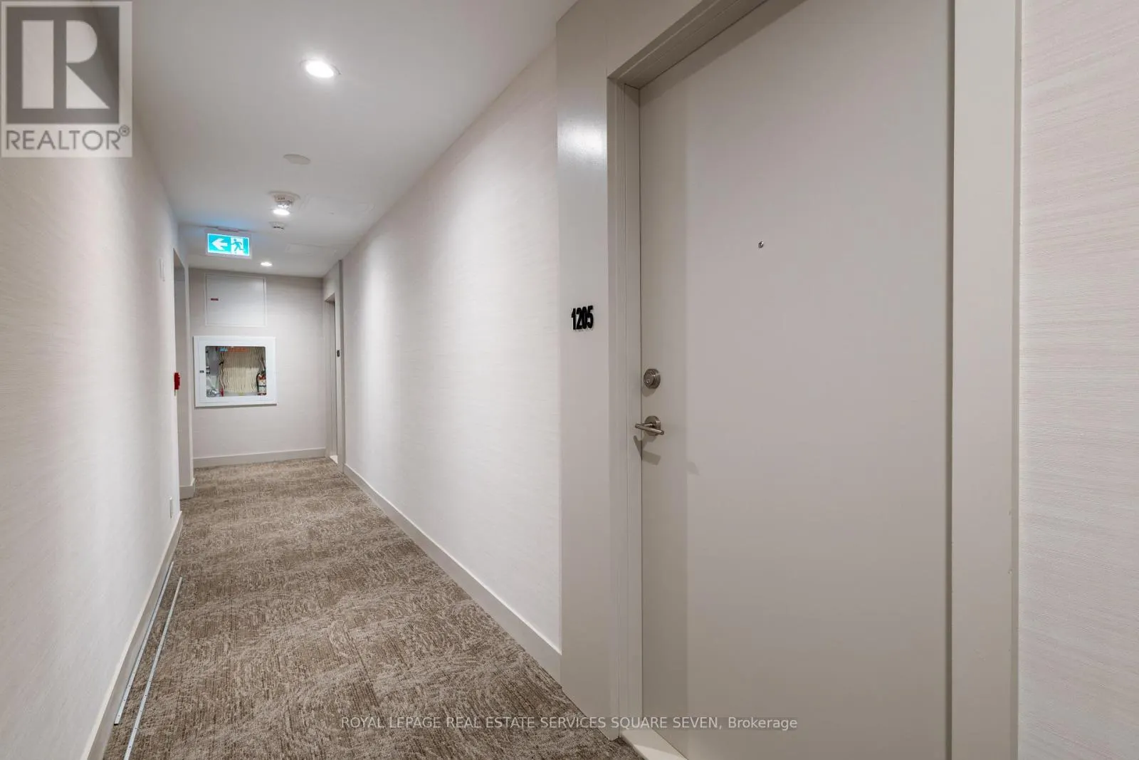 1205 - 215 VETERANS DRIVE N