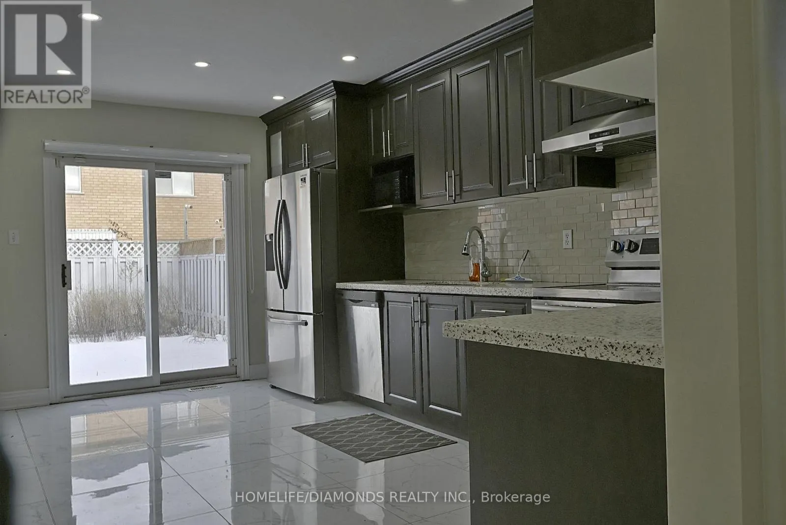 25 GOLDEN EAGLE ROAD