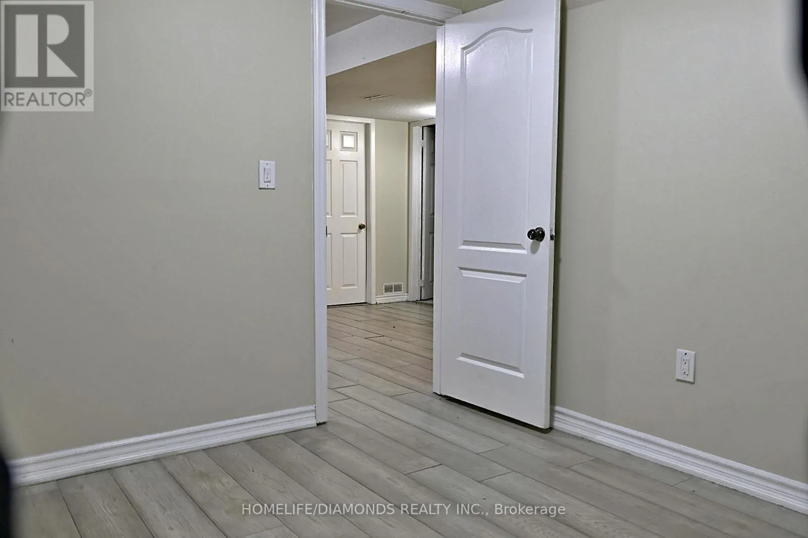 25 GOLDEN EAGLE ROAD