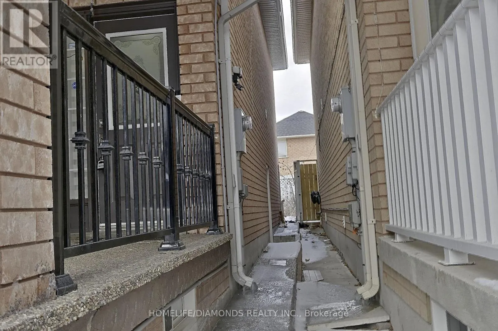 25 GOLDEN EAGLE ROAD