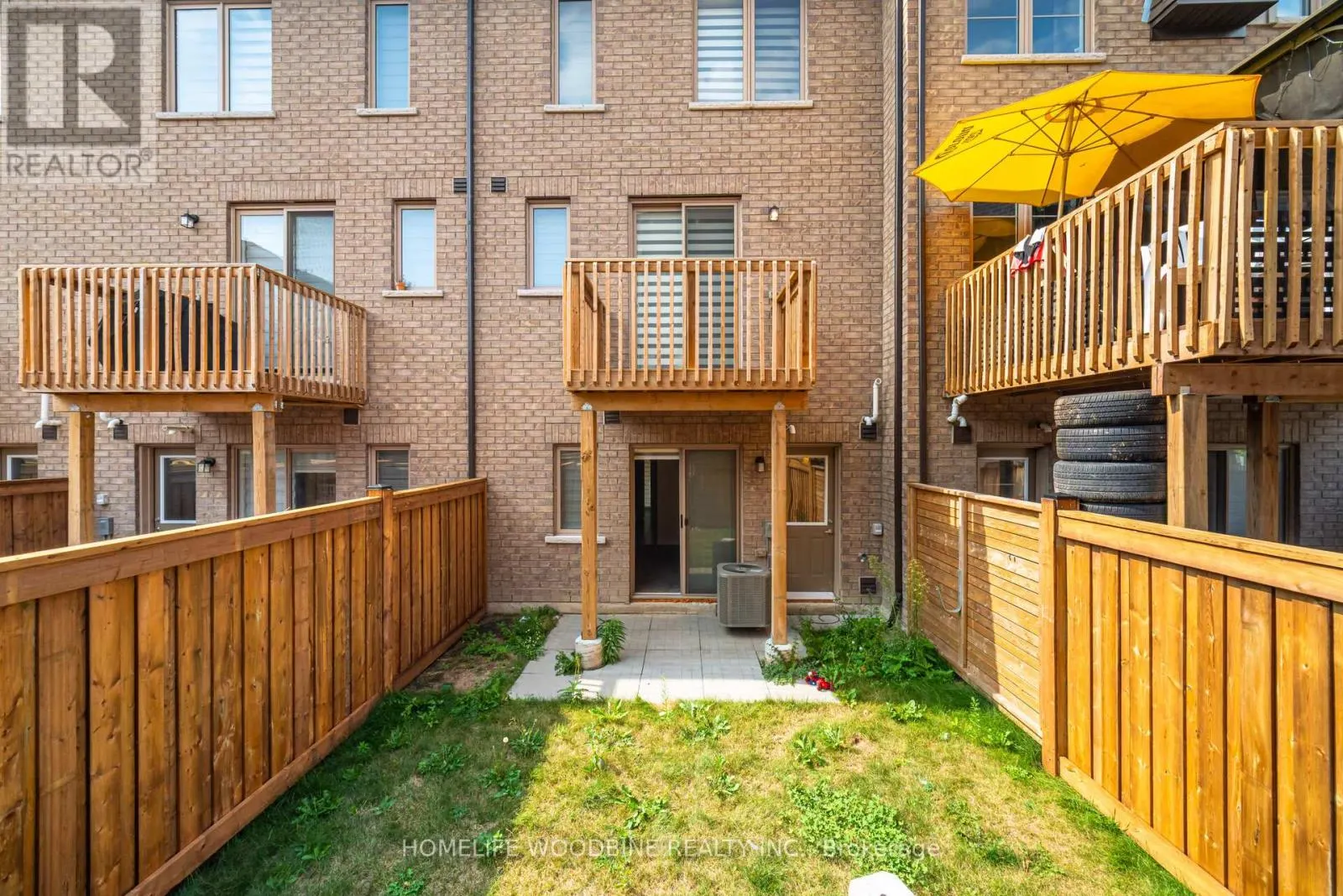 15 ARCOLA STREET