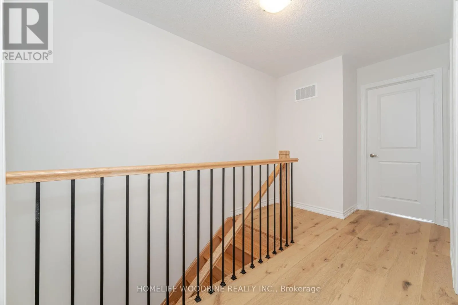 15 ARCOLA STREET