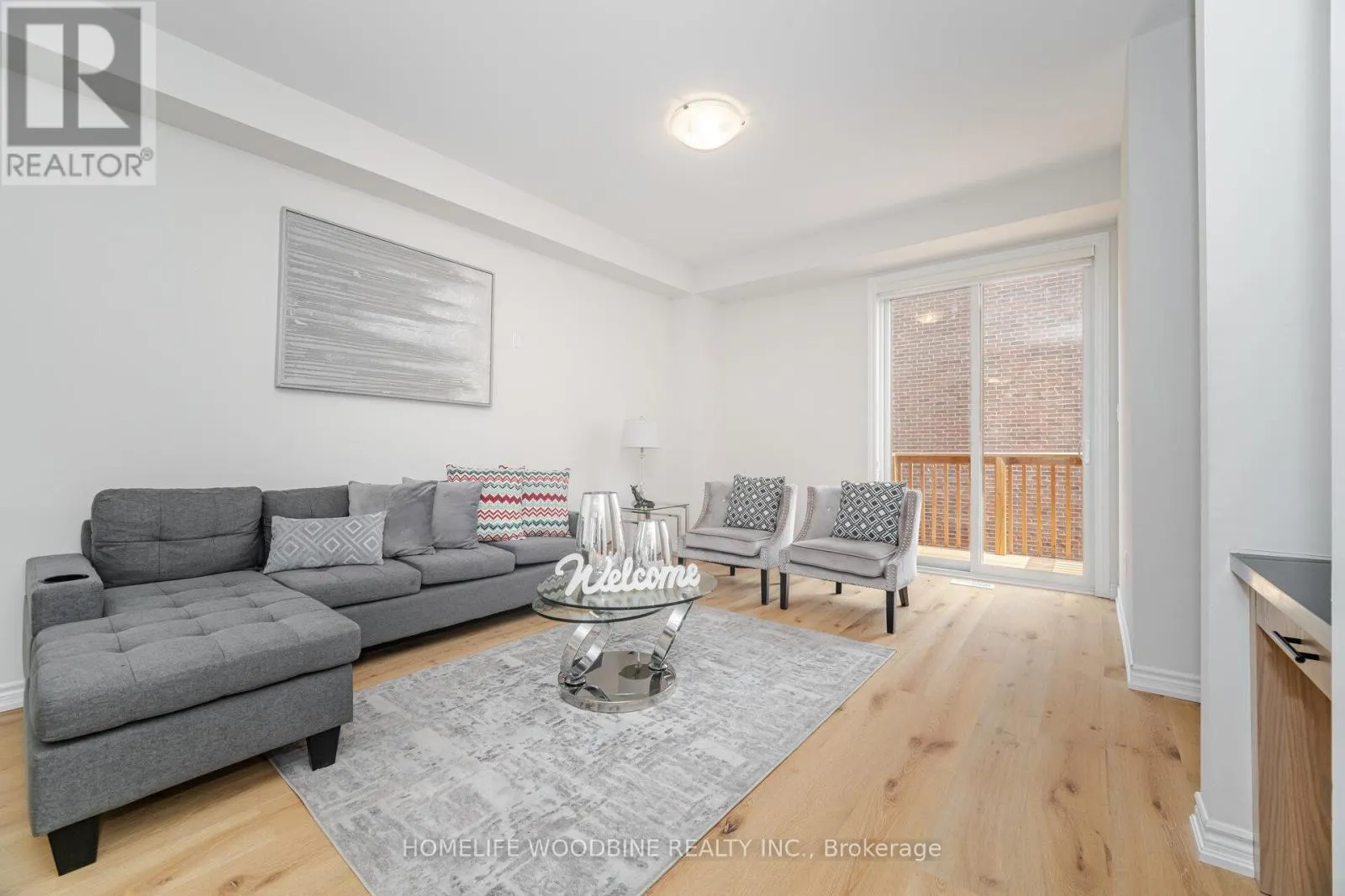 15 ARCOLA STREET