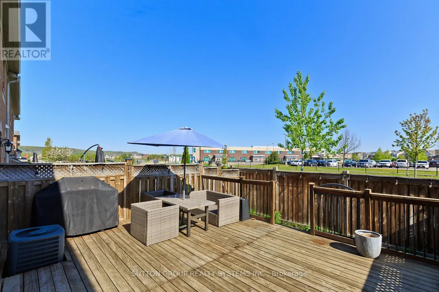 883 FOWLES COURT