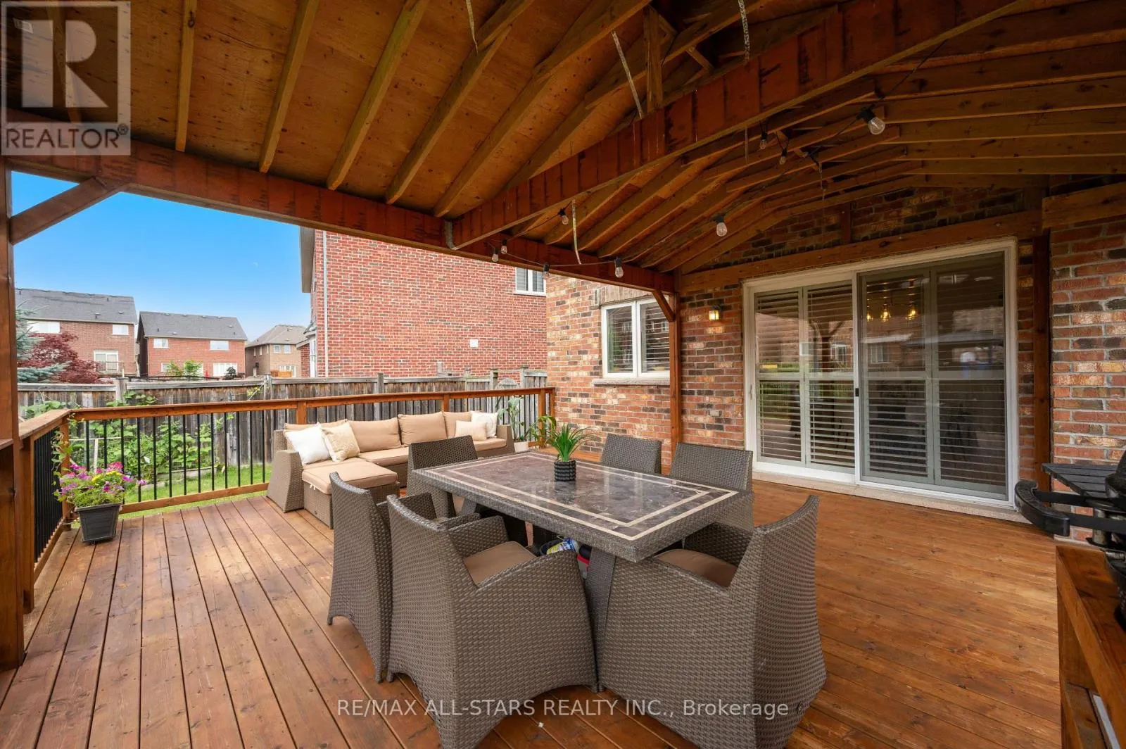 48 COTTONFIELD CIRCLE
