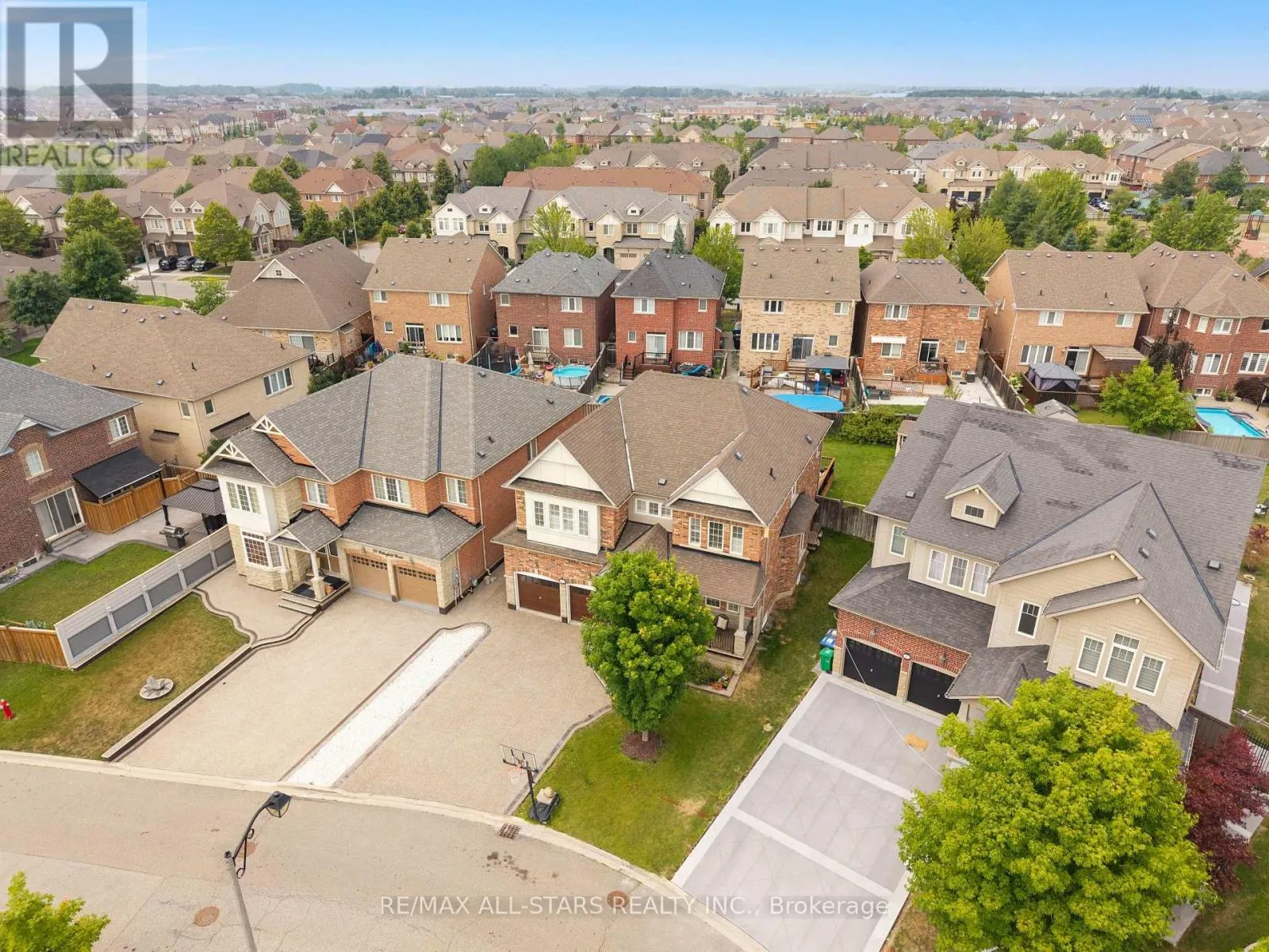 48 COTTONFIELD CIRCLE