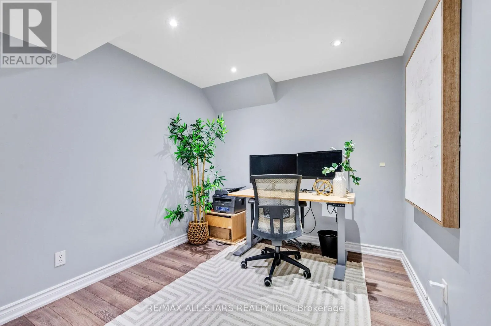 48 COTTONFIELD CIRCLE