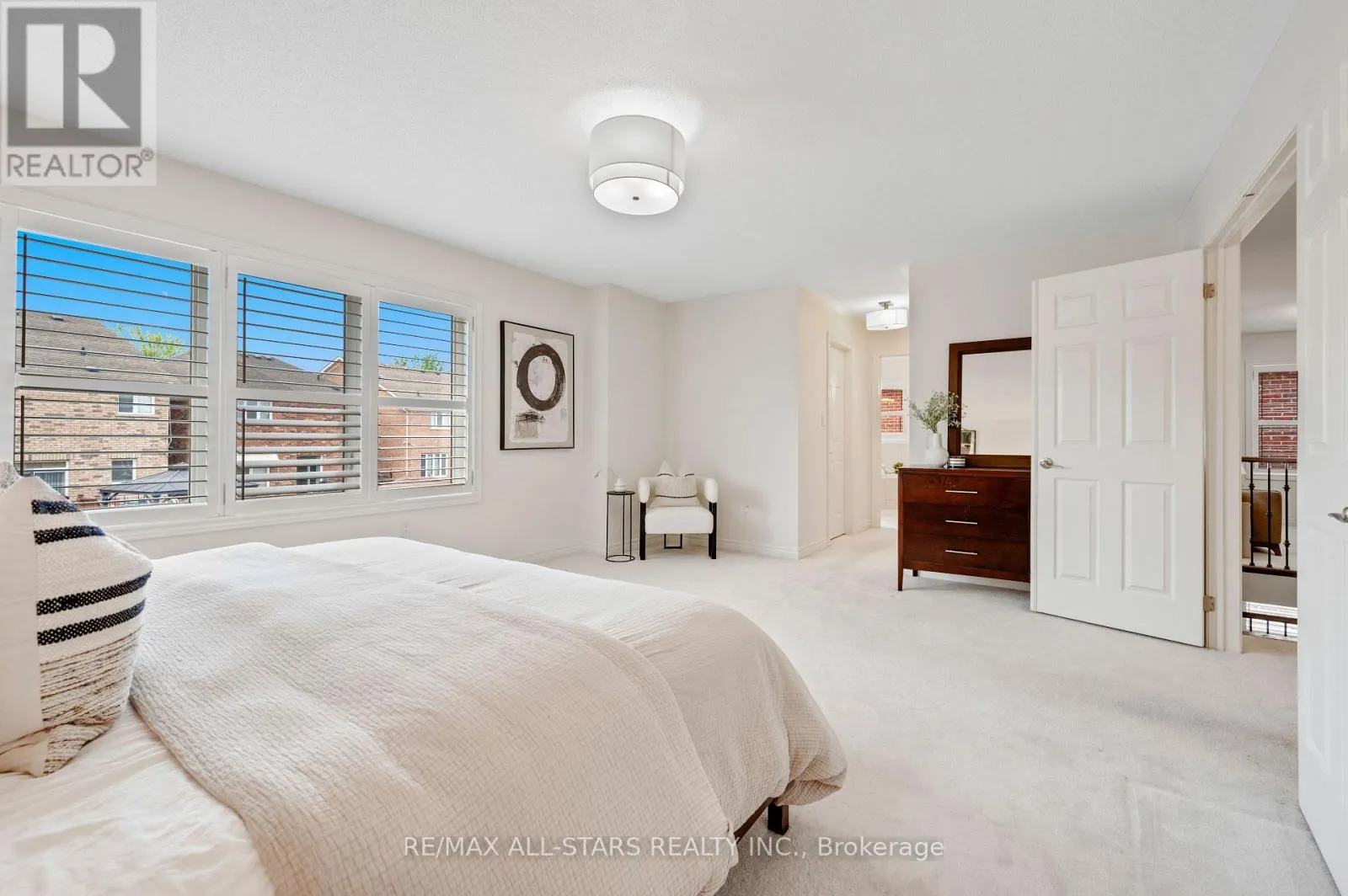 48 COTTONFIELD CIRCLE