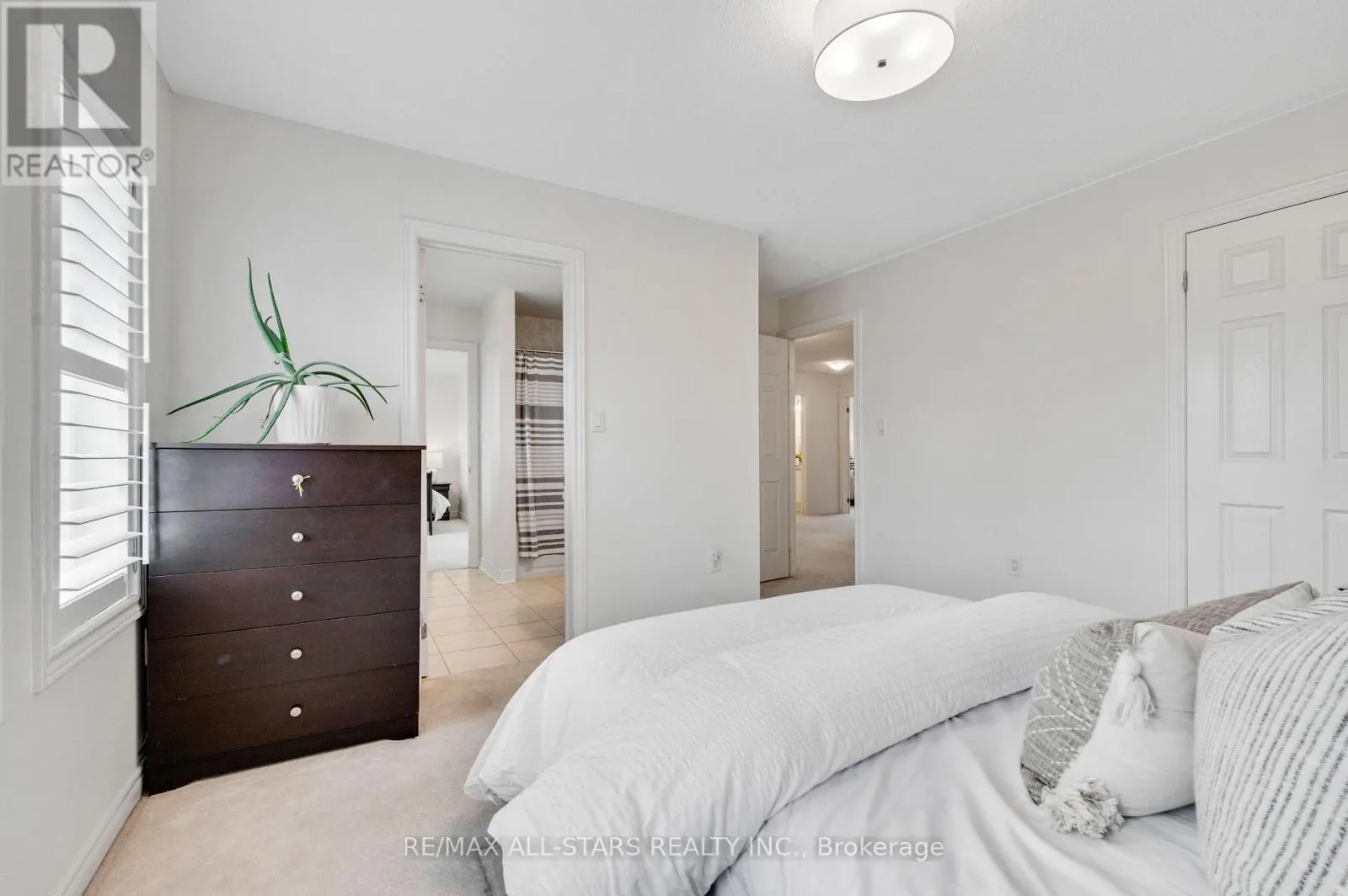 48 COTTONFIELD CIRCLE