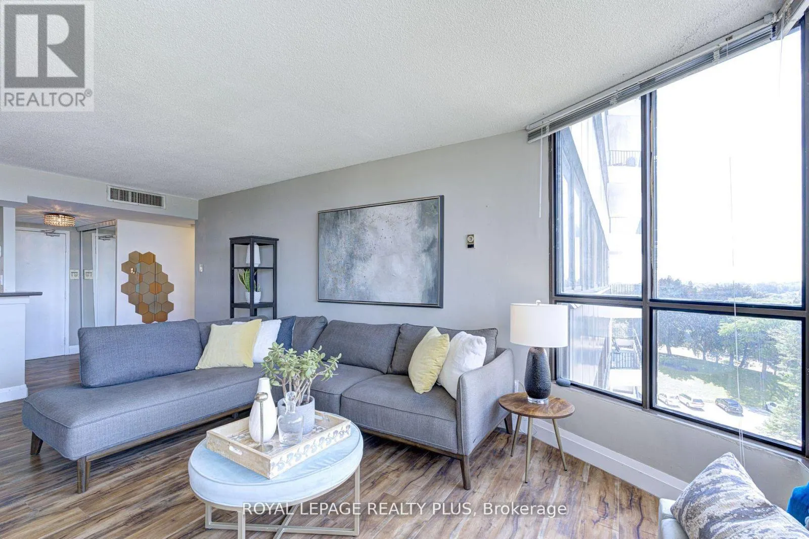 708 - 1333 BLOOR STREET