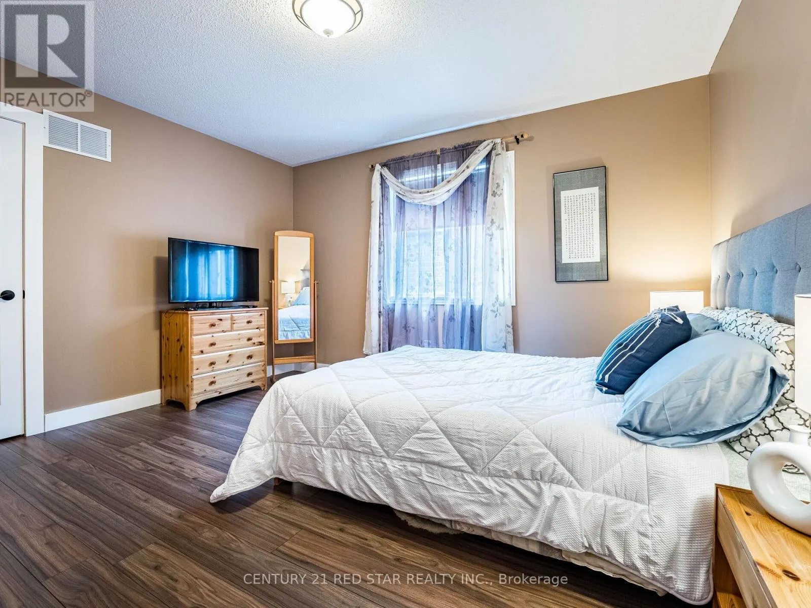 1080 HATTON CROSSING