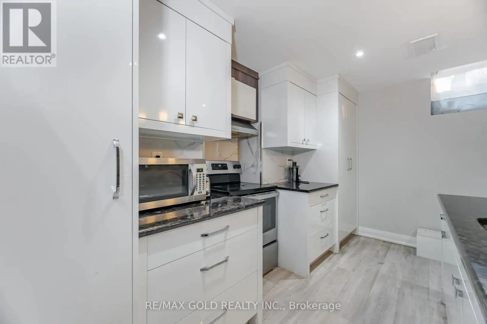 18 SEASCAPE CRESCENT