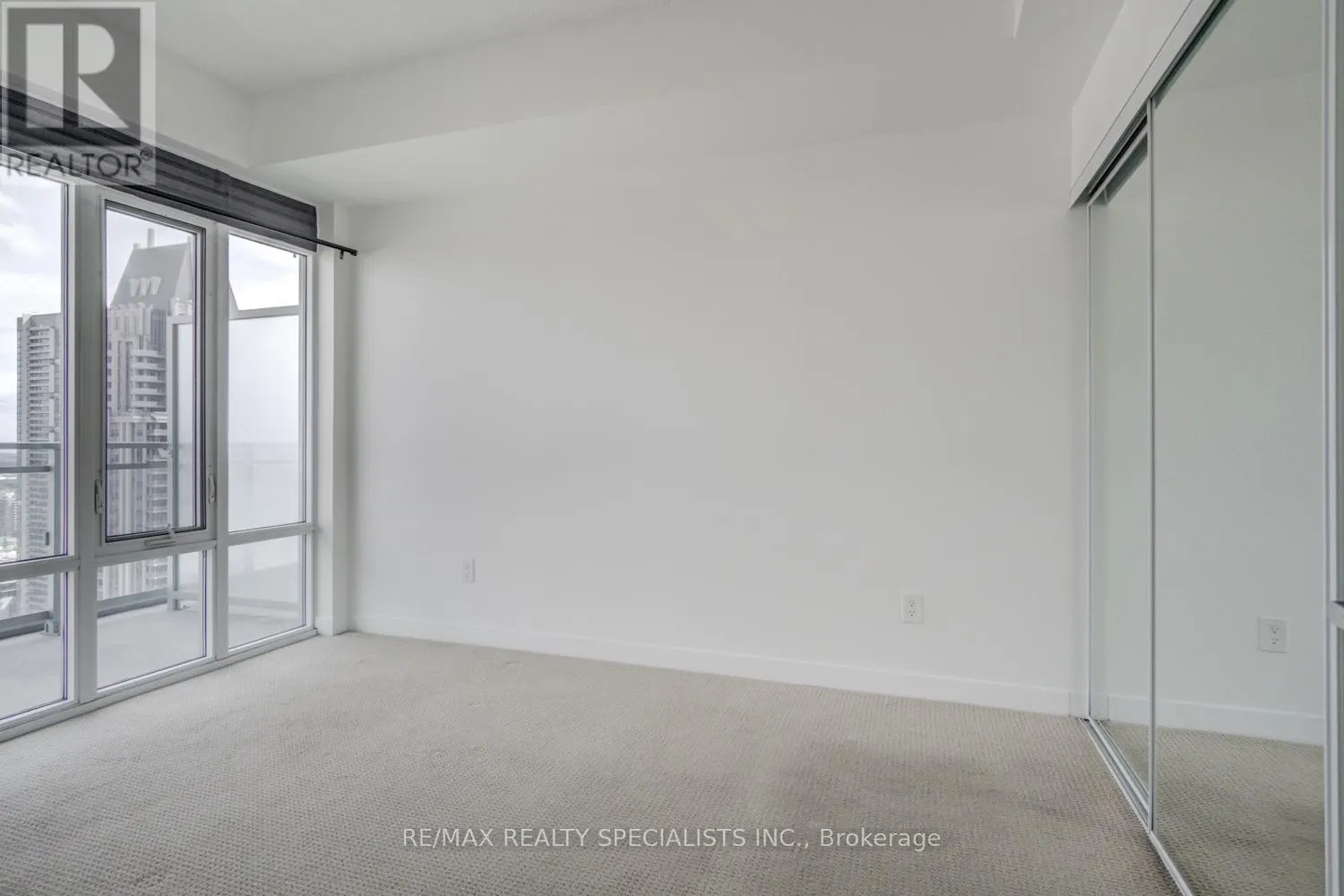 3004 - 360 SQUARE ONE DRIVE