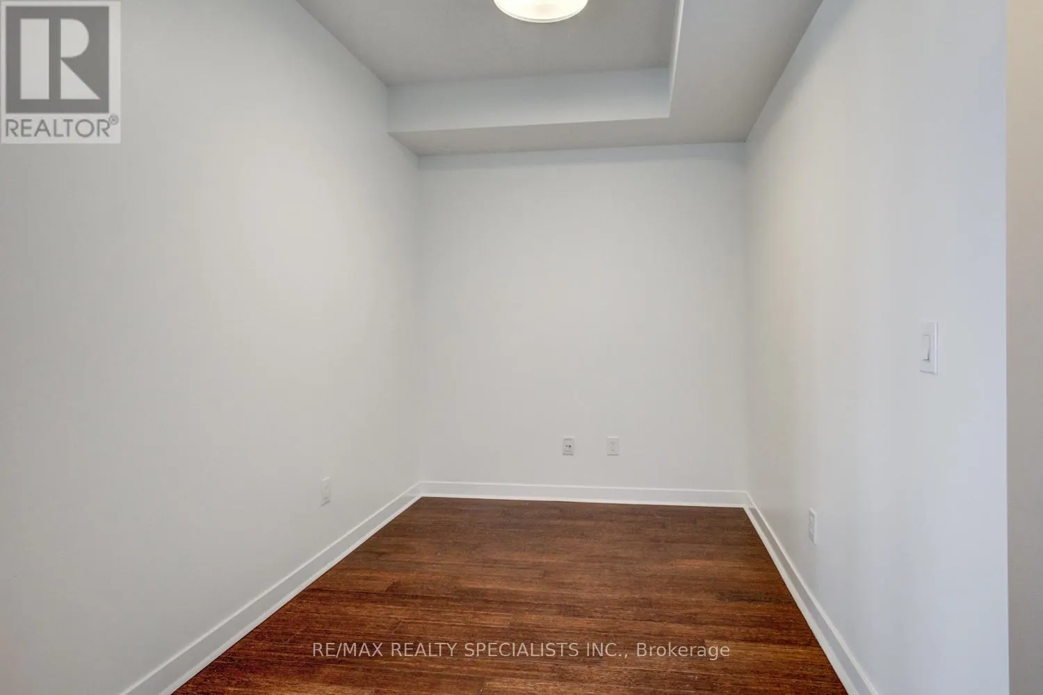 3004 - 360 SQUARE ONE DRIVE