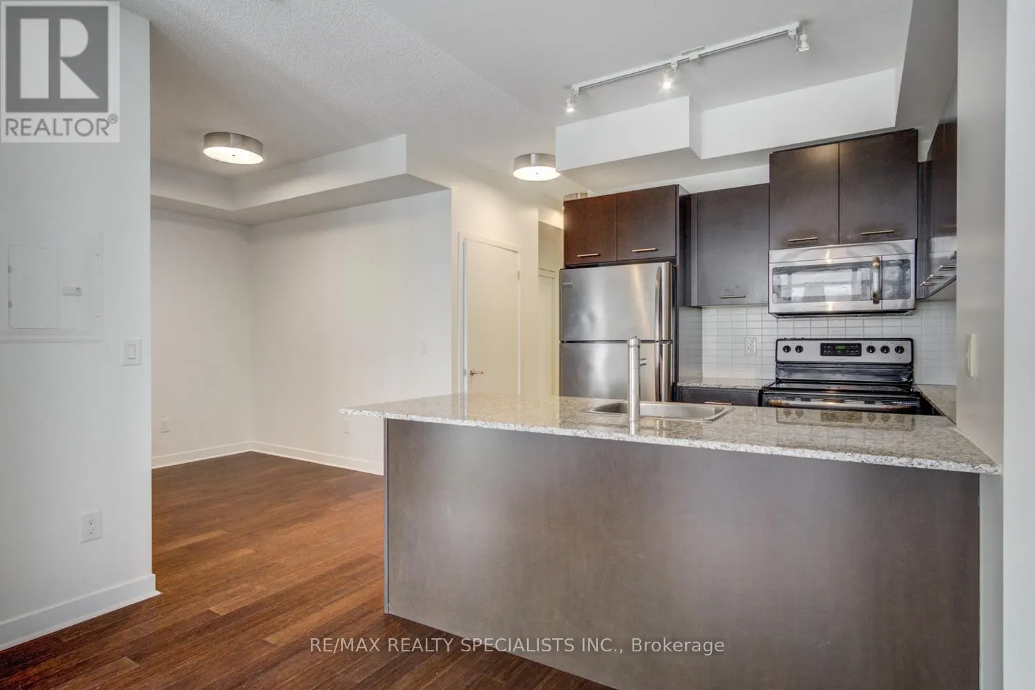 3004 - 360 SQUARE ONE DRIVE