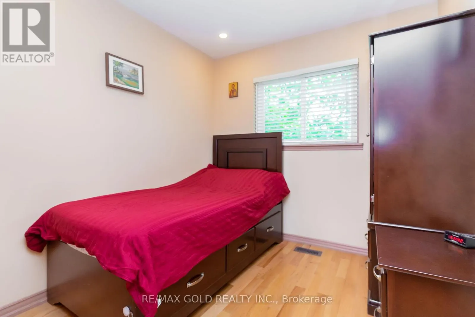 114 - 17 DARRAS COURT