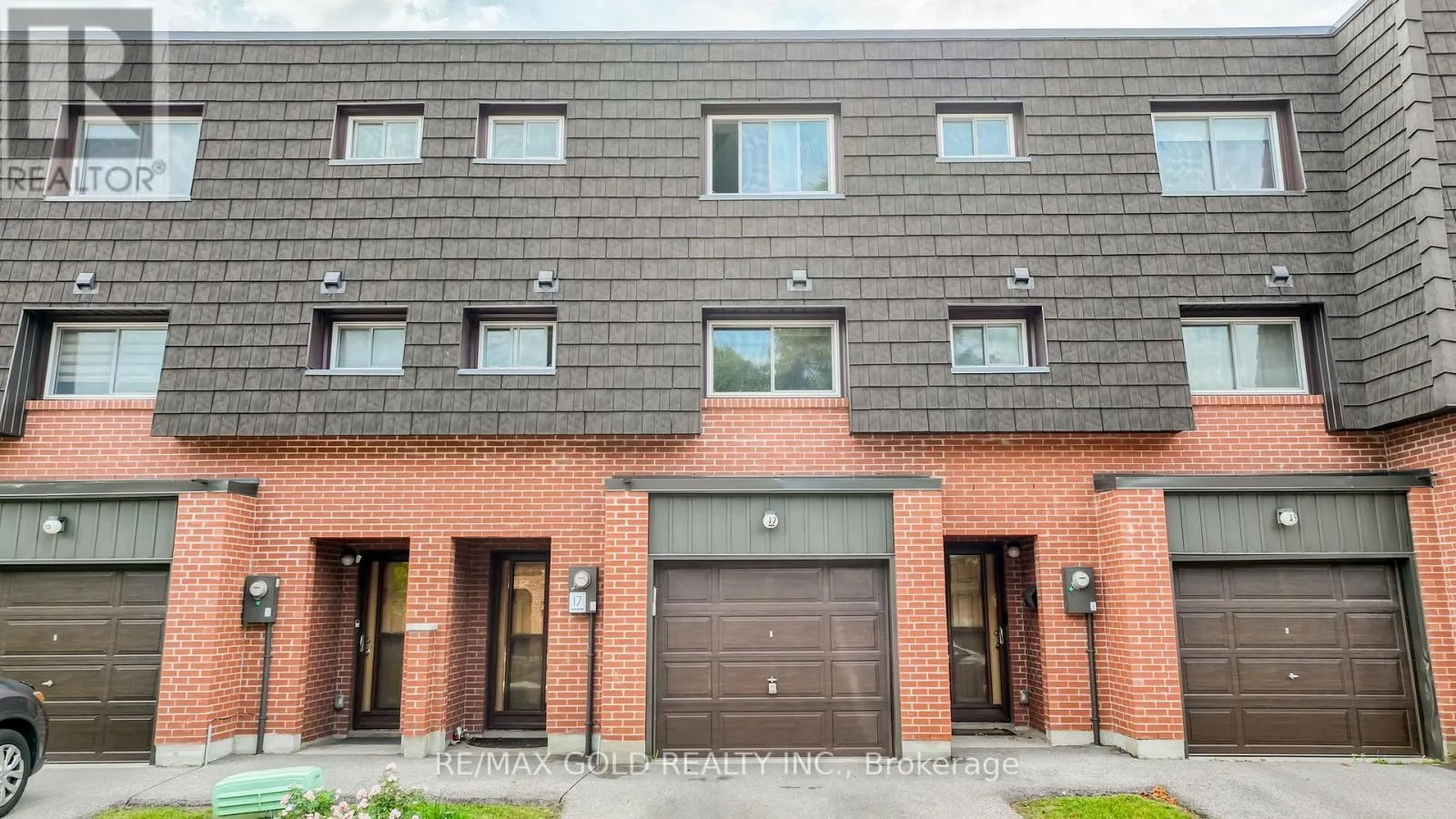 114 - 17 DARRAS COURT