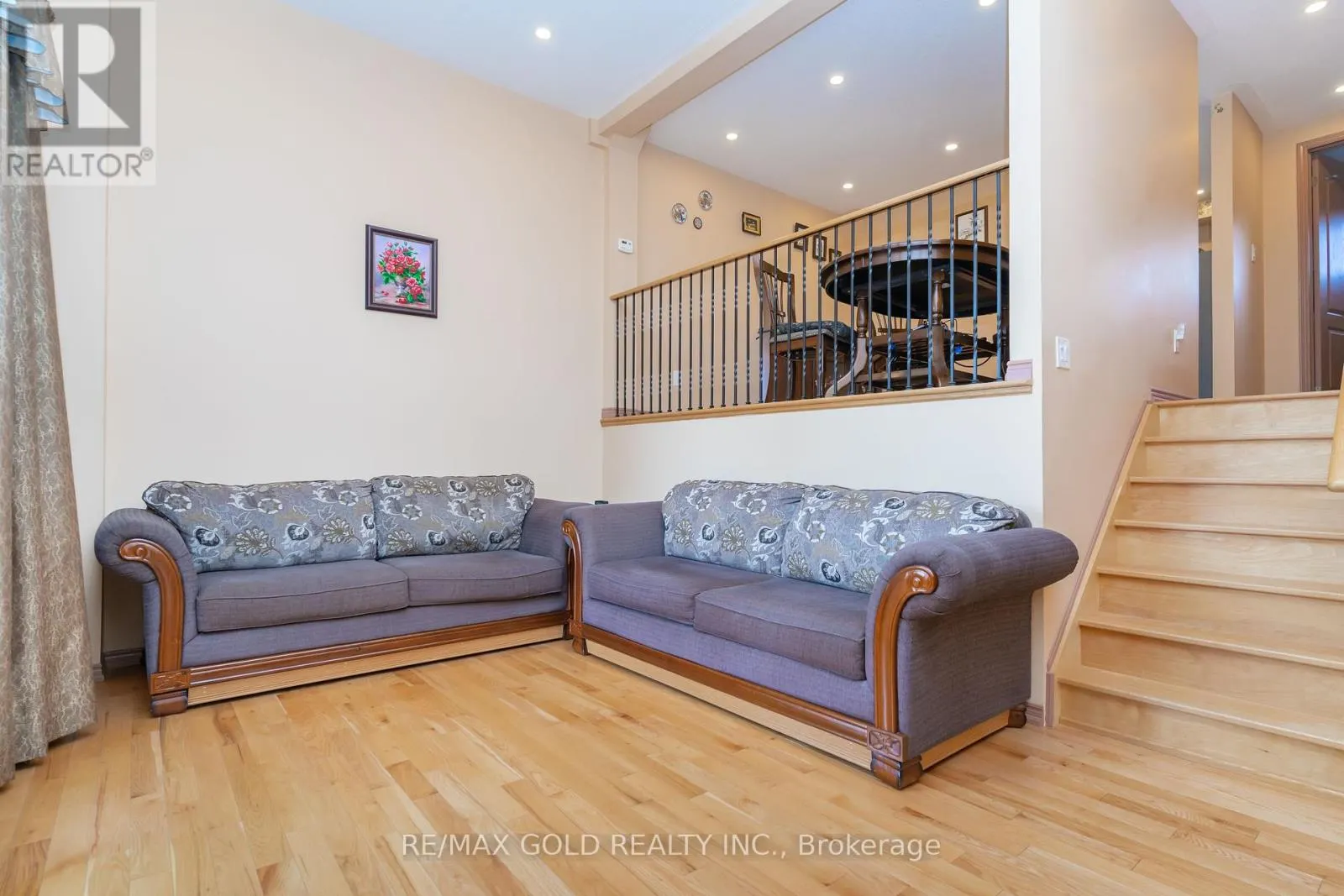 114 - 17 DARRAS COURT