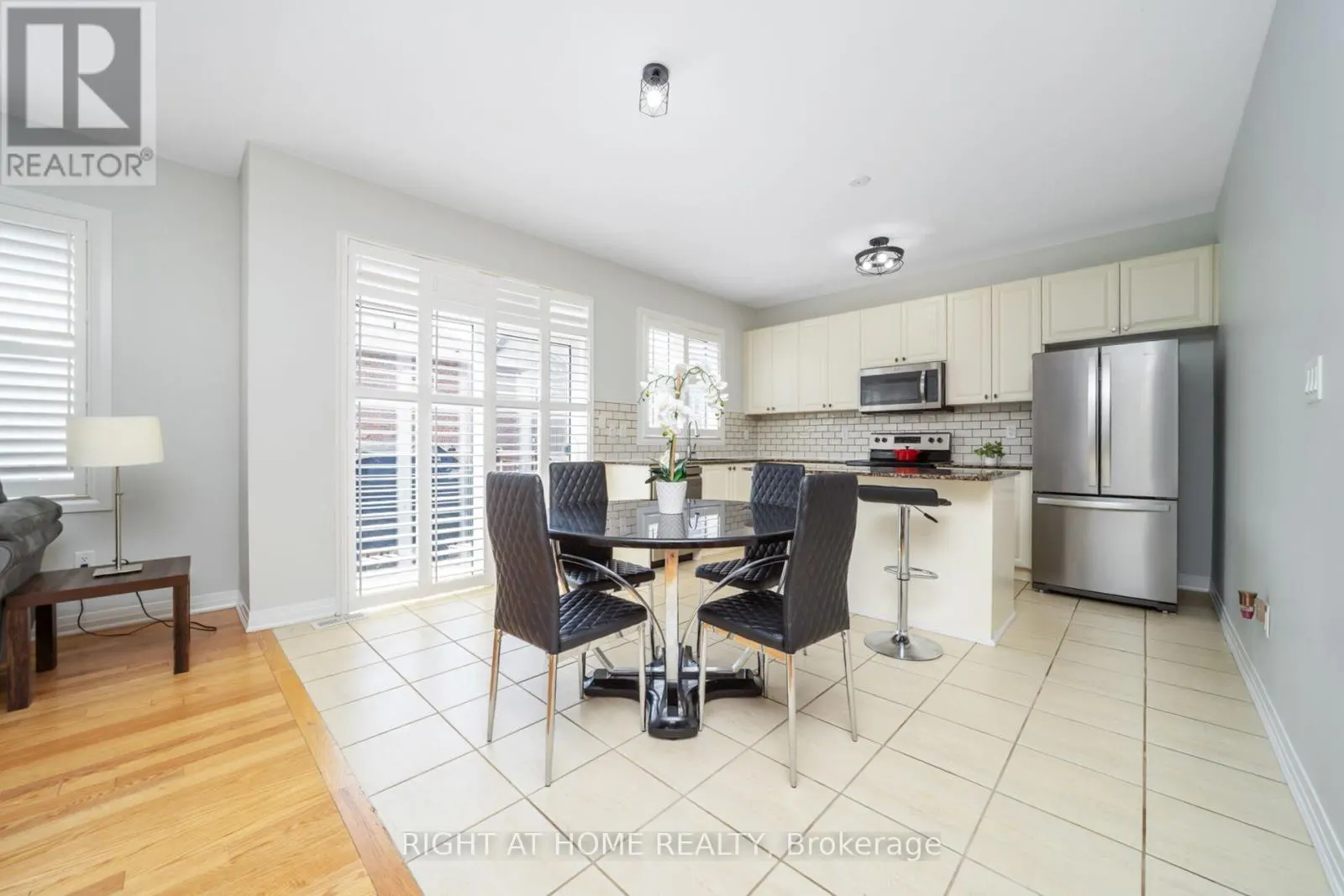 10 PORTER DRIVE