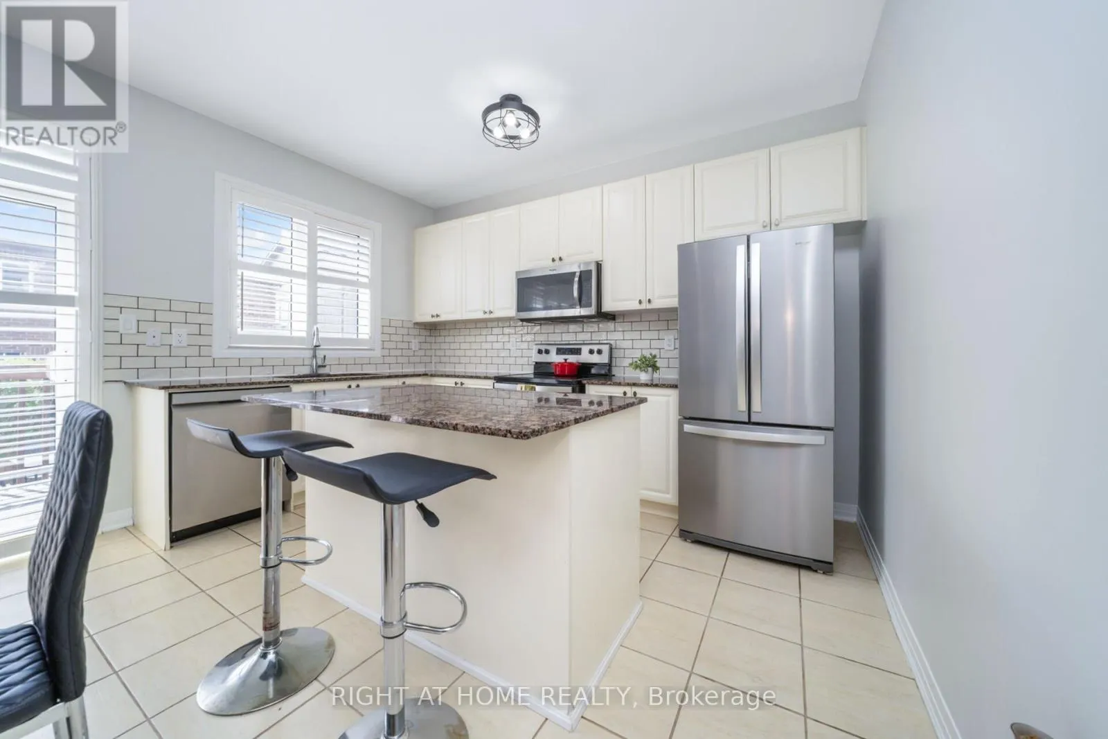 10 PORTER DRIVE