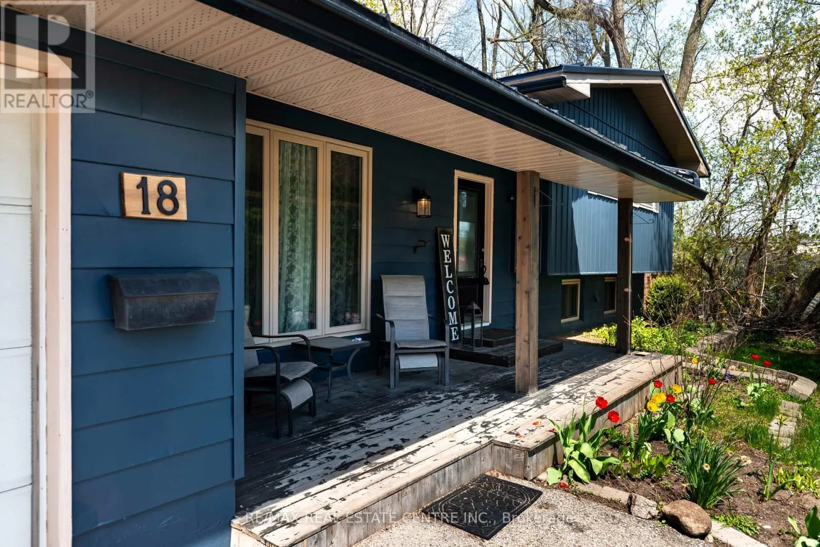 18 TOWNLINE
