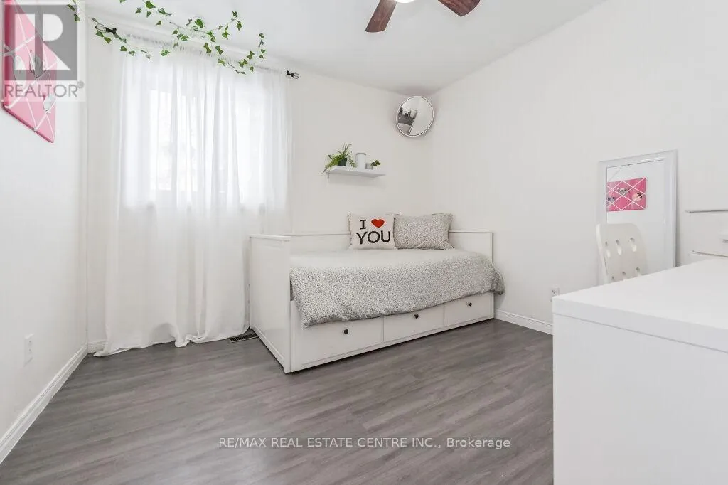 18 TOWNLINE