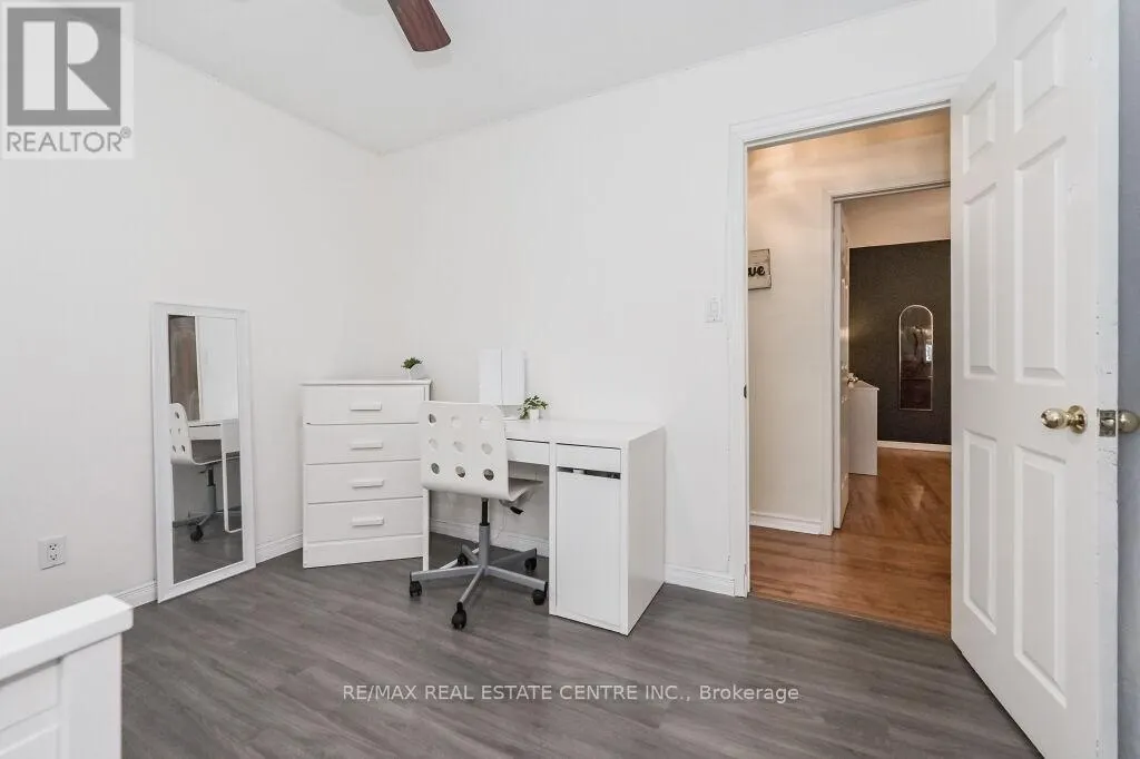 18 TOWNLINE
