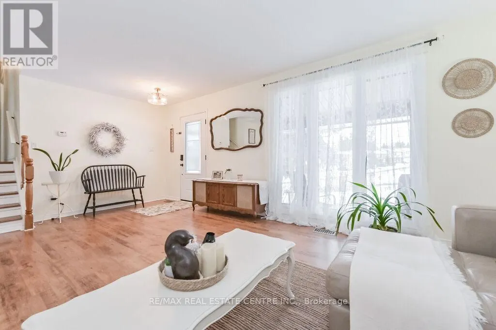 18 TOWNLINE