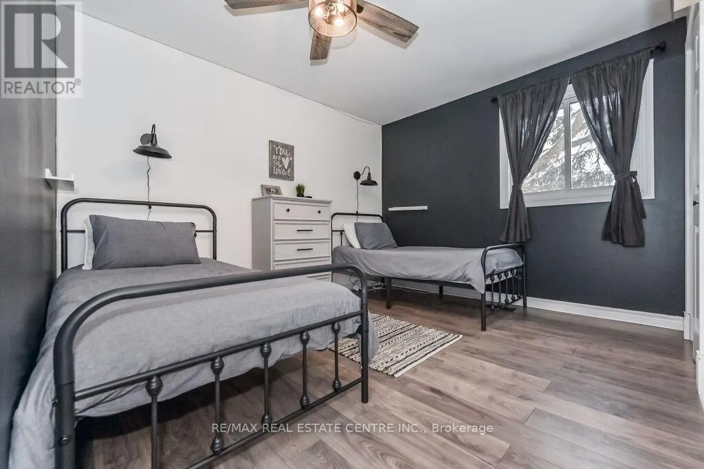 18 TOWNLINE
