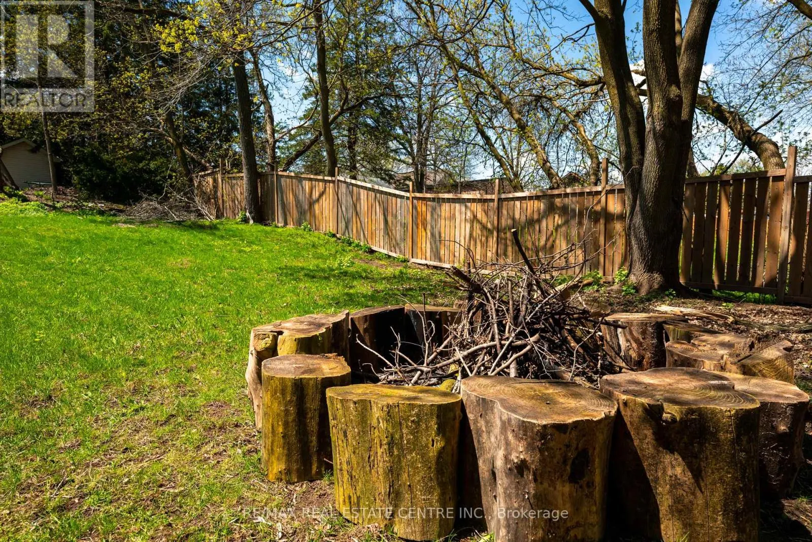 18 TOWNLINE