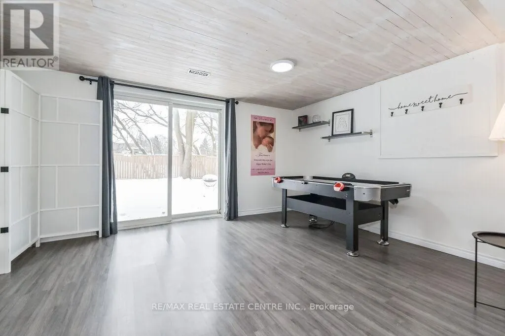 18 TOWNLINE
