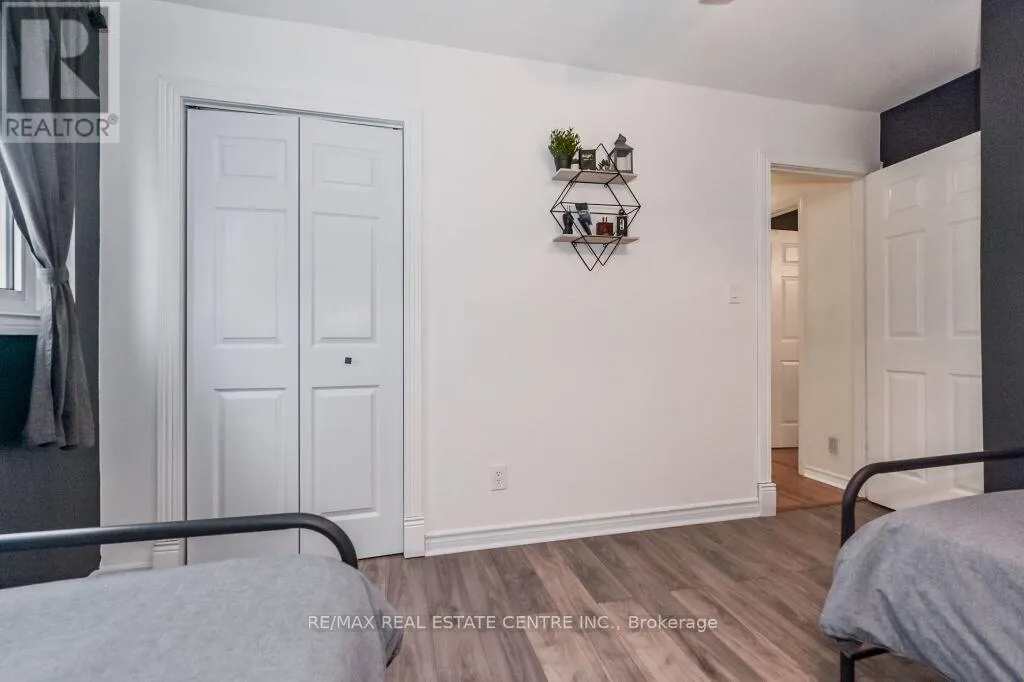 18 TOWNLINE