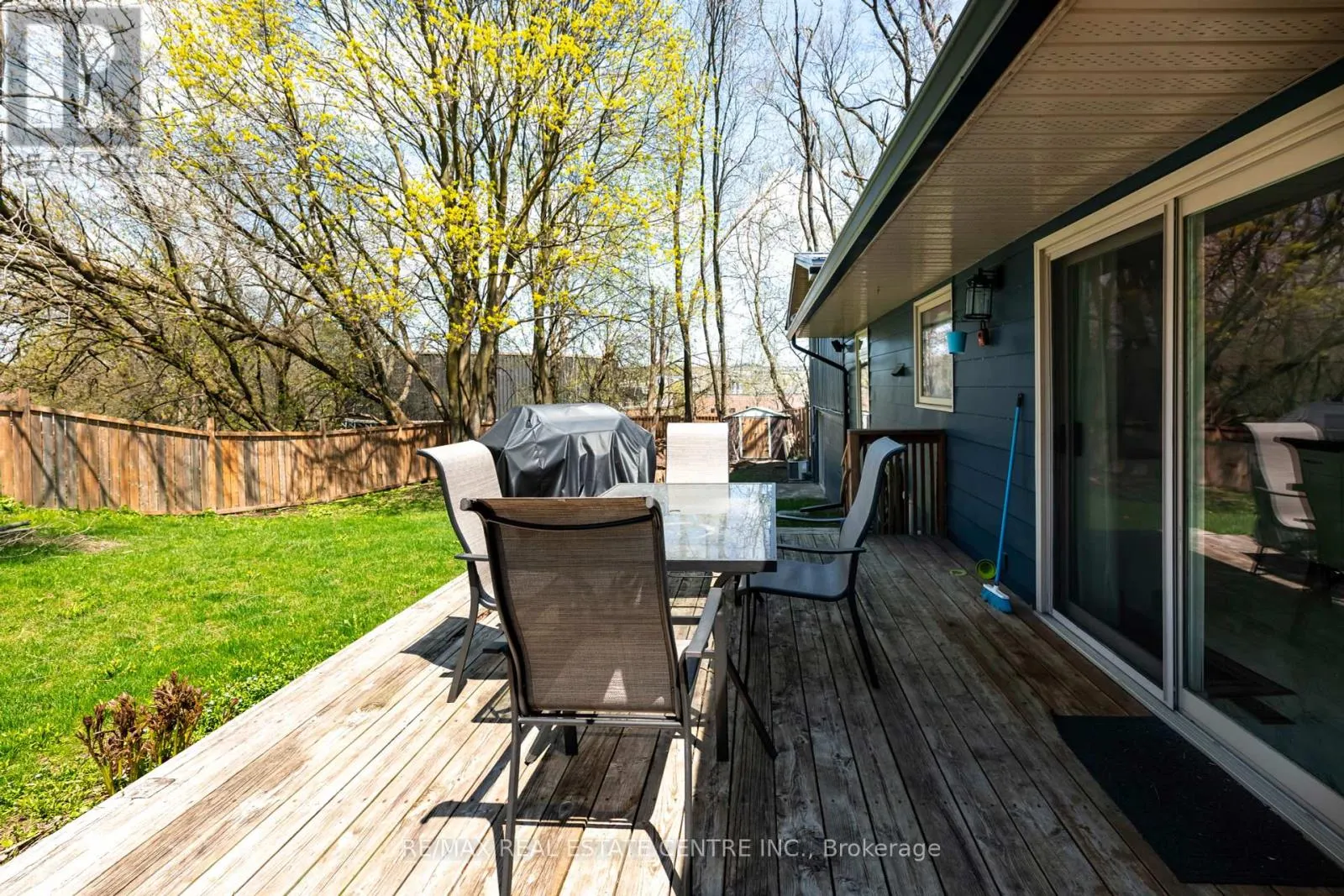 18 TOWNLINE